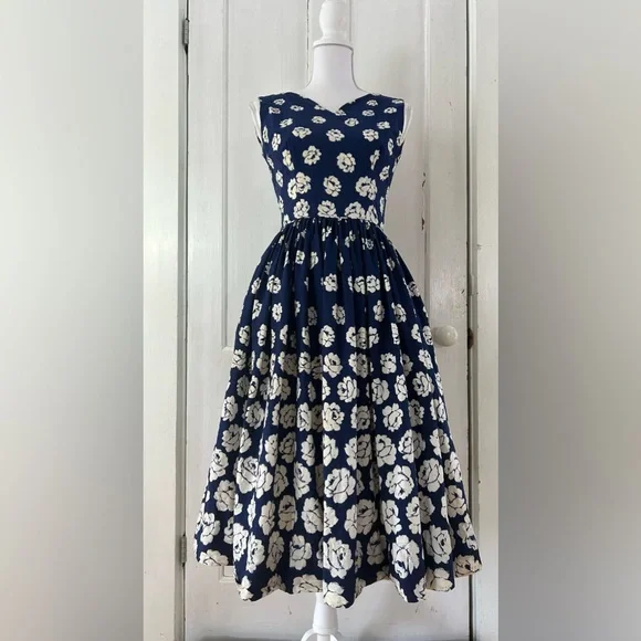 1950’s Monterey Models Navy Dress with White Roses and Button Back size XS VGUC - Picture 1 of 12
